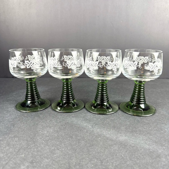 roemer Other - Vintage Green Beehive Stemmed Roemer Etched Grape Cordial 4 Oz Glasses. Set Of 4